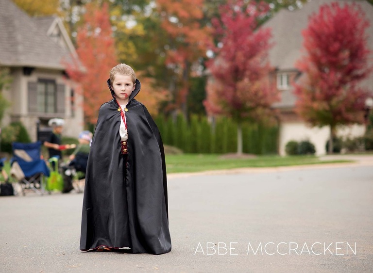 child playing vampire role on Halloween