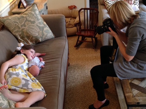 behind the scenes with Charlotte photographer Abbe McCracken as she photographs a newborn and his sister