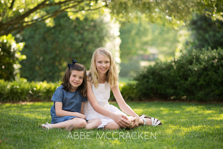 Family photography - Portrait of siblings at Carmel Country Club in Charlotte, NC