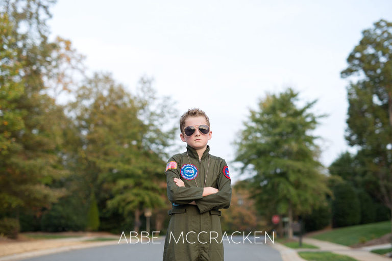 Halloween pictures - Child in Top Gun's Maverick costume